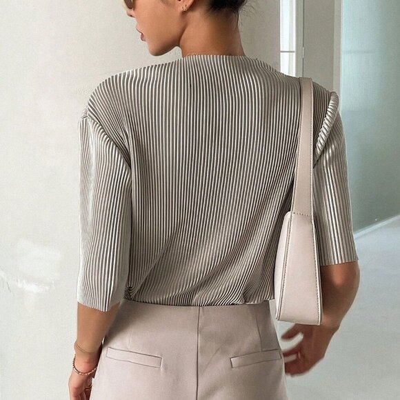 Light Grey Casual Women's Solid Mock Neck Drop Shoulder Tee - Picture 2 of 8